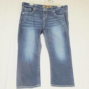 MAURICES plus Capri So cute and detailed. Size 22